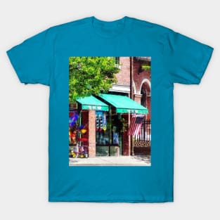 Bristol RI - Toy Shop T-Shirt